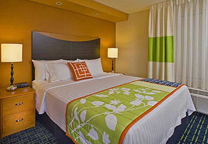 Fairfield Inn & Suites Fort Lauderdale Airport & Cruise Port Dania Beach Room photo